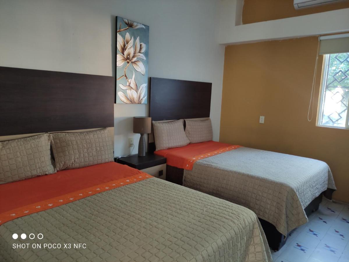 Hotel Del Bosque Torreon Bagian luar foto